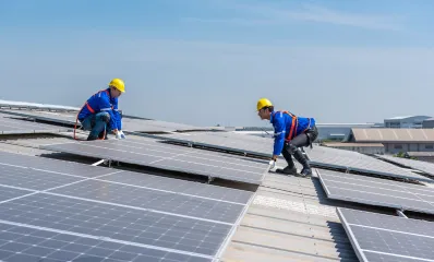 NeighborSun professional team installing industrial solar modules